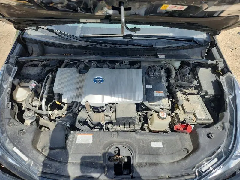 2021 TOYOTA PRIUS LE  