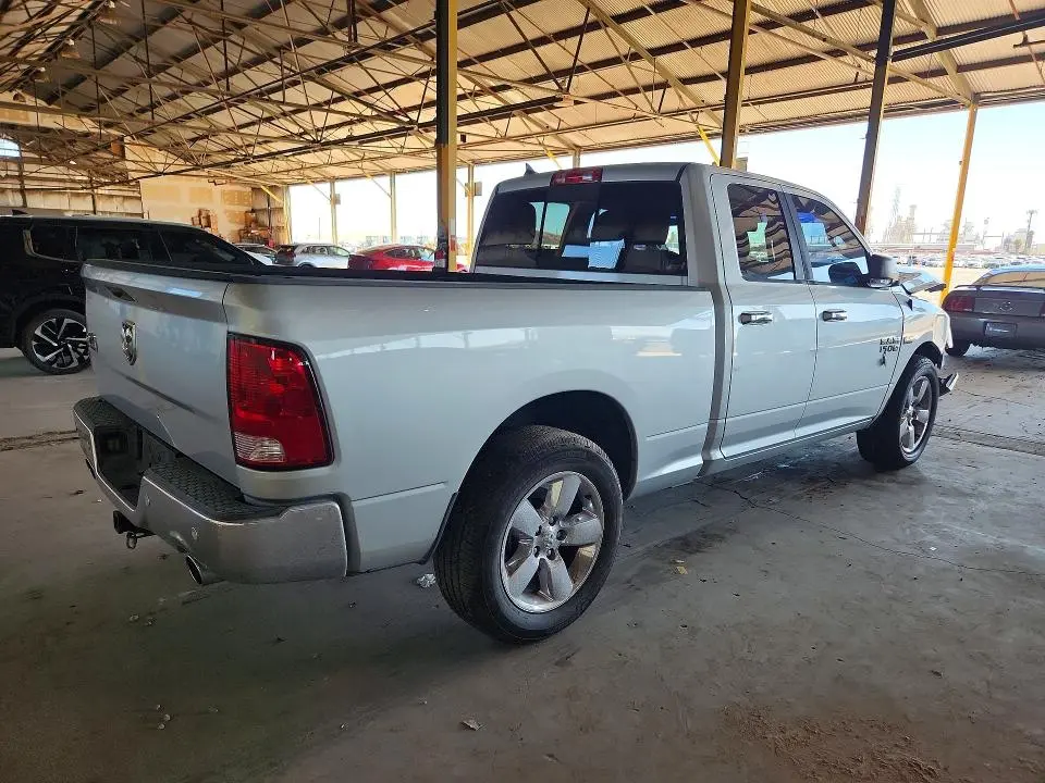 2017 RAM 1500 SLT  