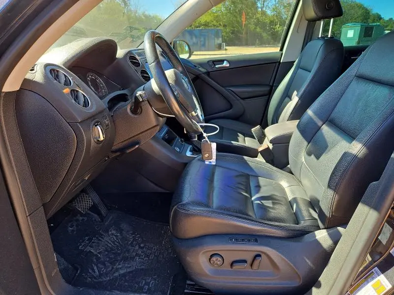 2016 VOLKSWAGEN TIGUAN S  