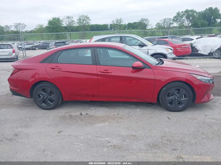 2022 HYUNDAI ELANTRA SEL