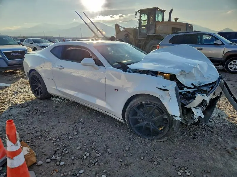 2016 CHEVROLET CAMARO LT  