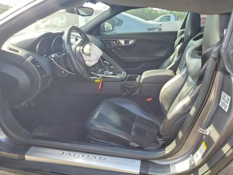 2016 JAGUAR F-TYPE   