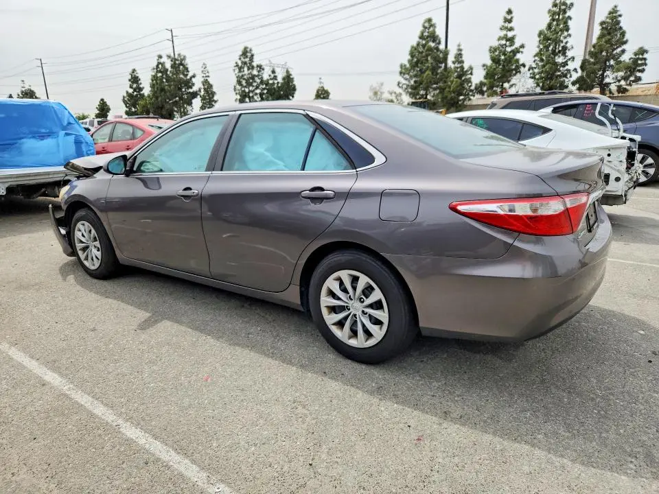 2015 TOYOTA CAMRY LE  
