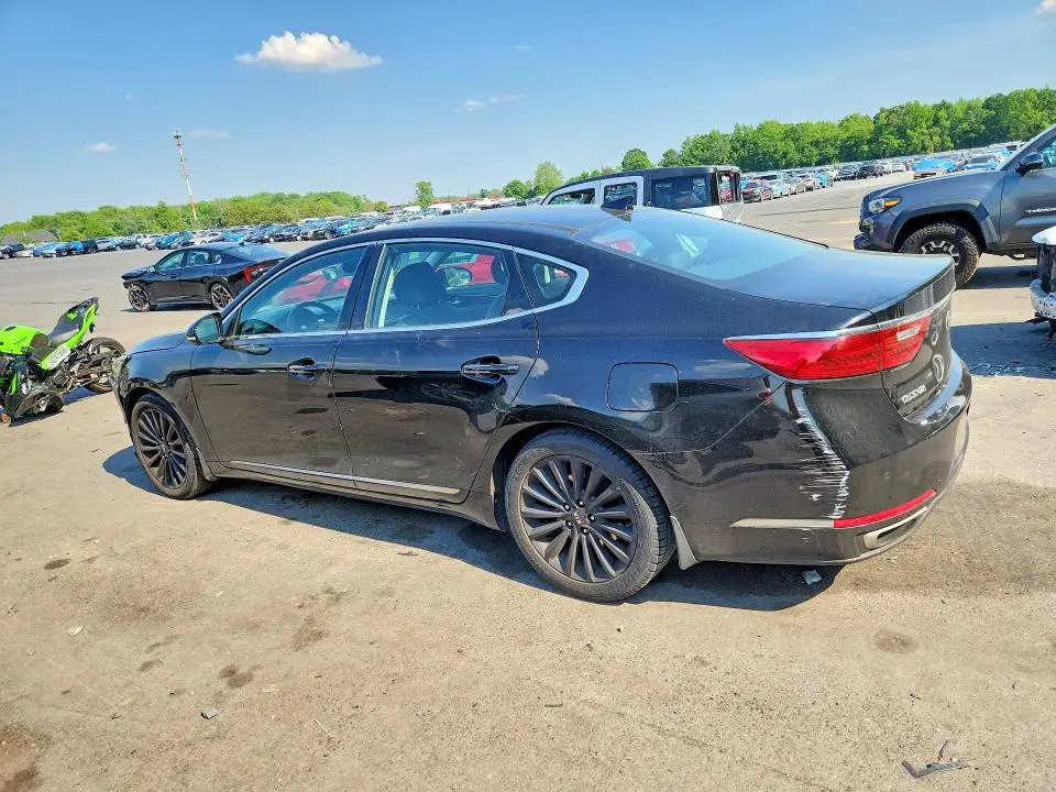 2018 KIA CADENZA PREMIUM  