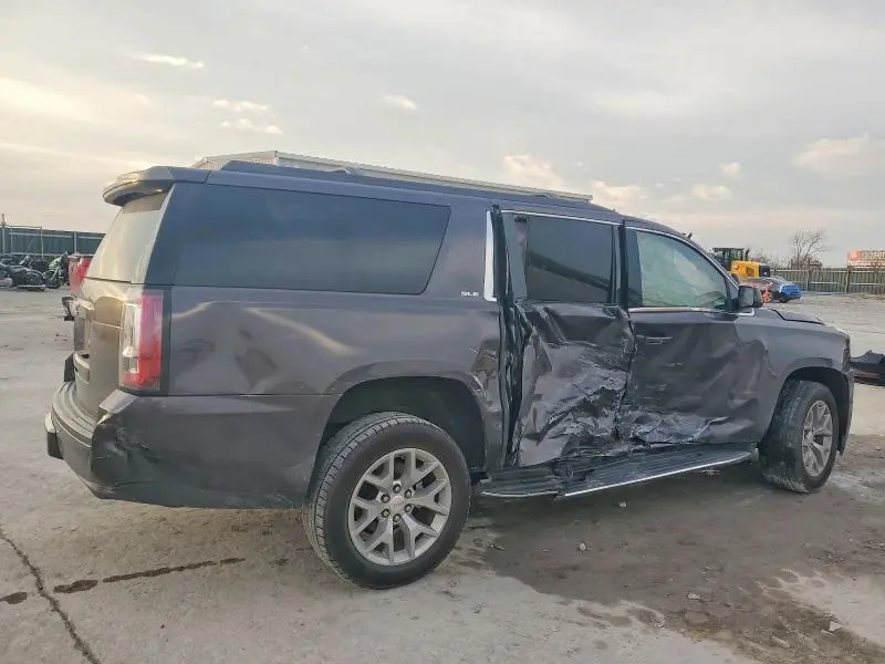 2017 GMC YUKON XL K1500 SLE  