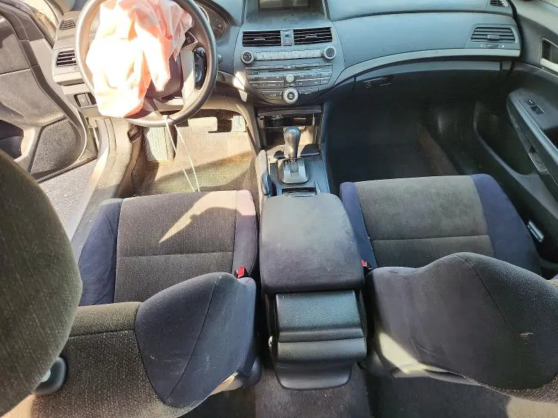 2010 HONDA ACCORD LX  