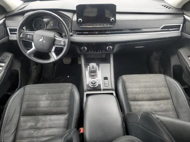 2022 MITSUBISHI OUTLANDER SE  