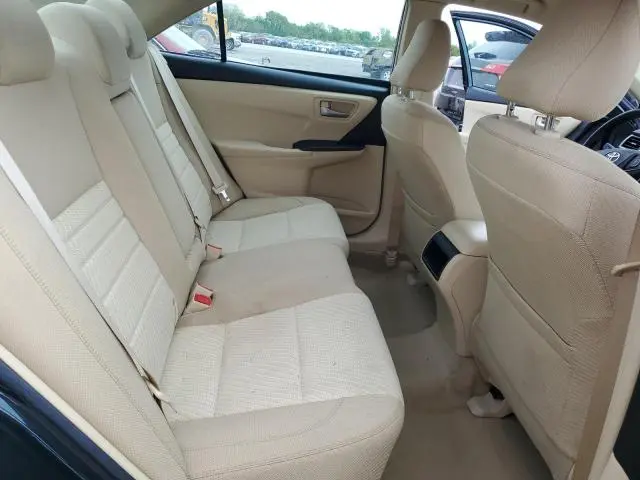 2016 TOYOTA CAMRY LE  