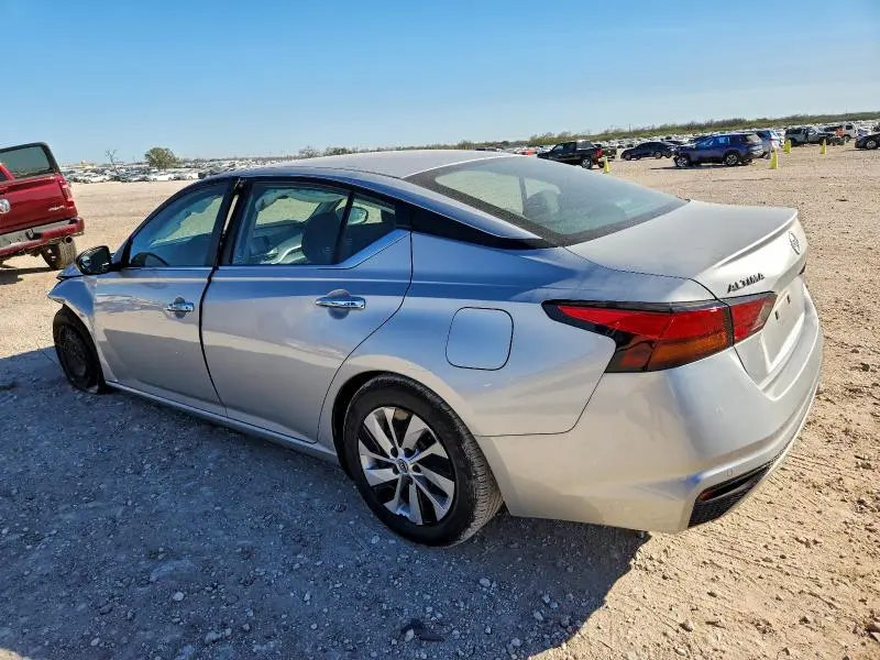 2024 NISSAN ALTIMA S  