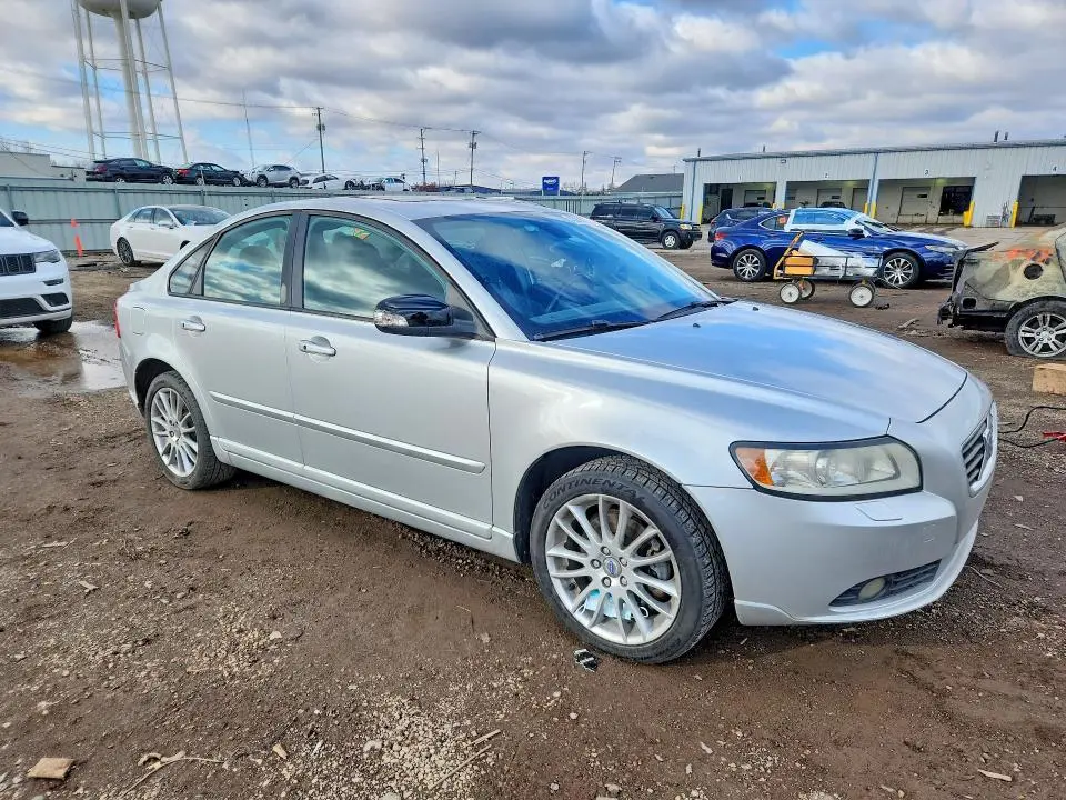 2010 VOLVO S40 2.4I  