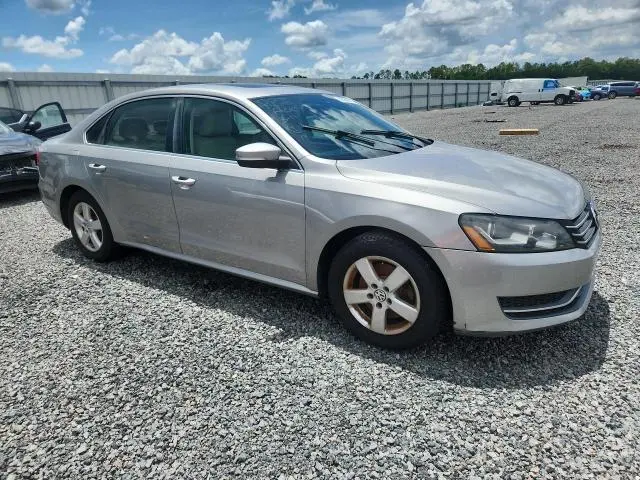 2014 VOLKSWAGEN PASSAT SE  