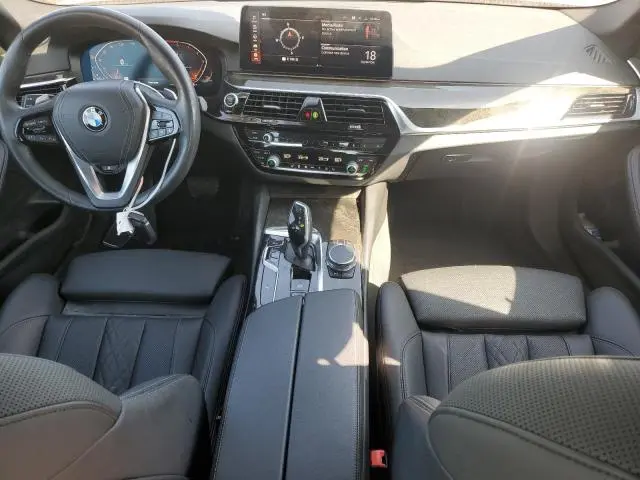 2022 BMW 530 XI