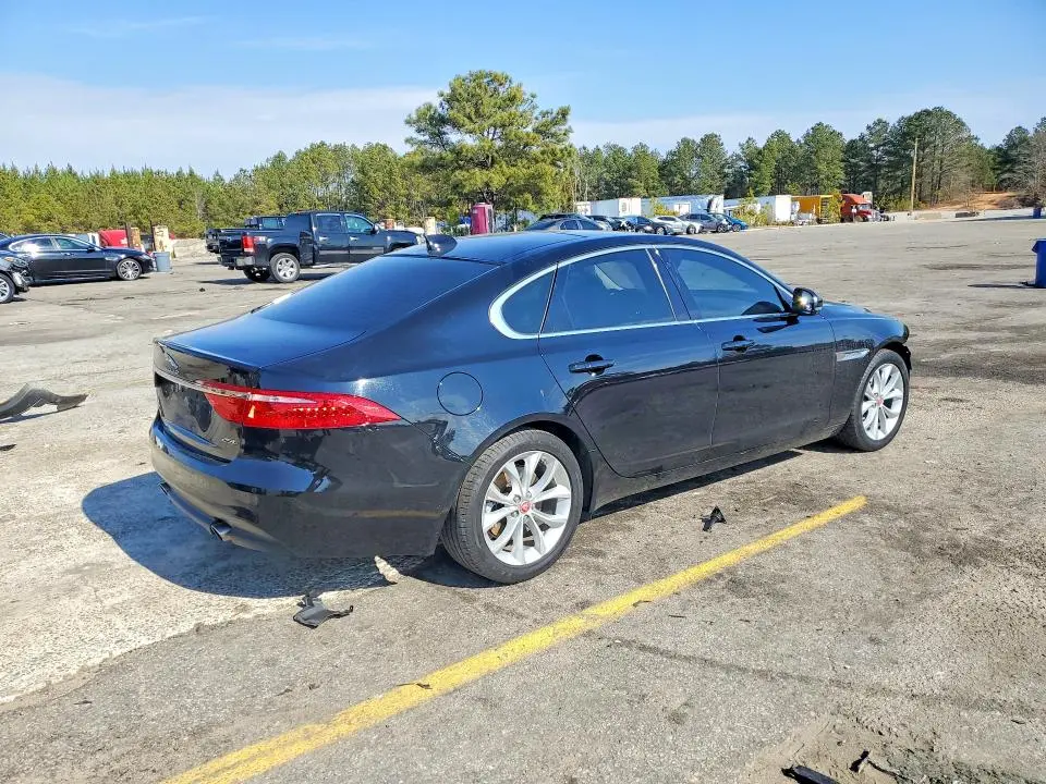 2020 JAGUAR XF PREMIUM  