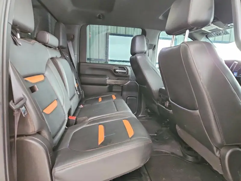 2021 GMC SIERRA K2500 AT4  