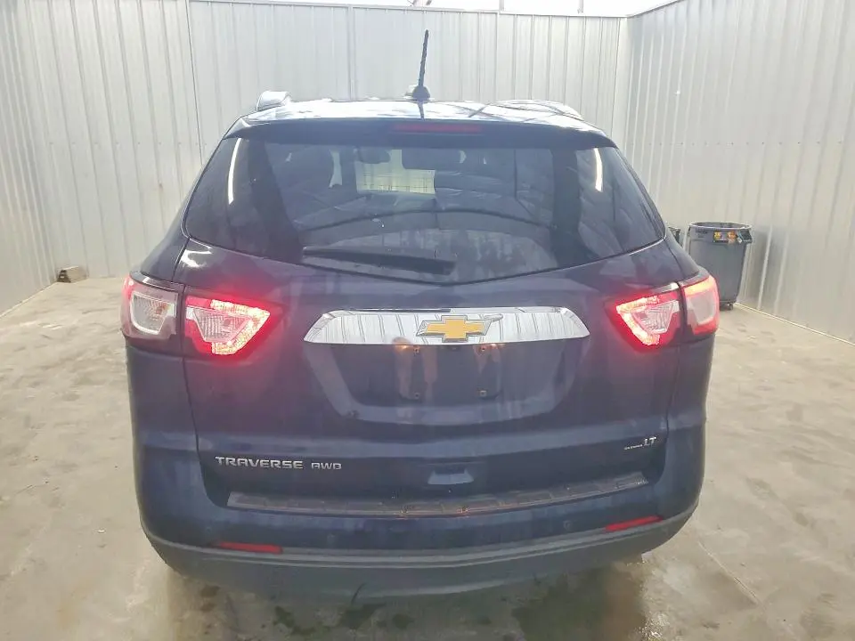 2017 CHEVROLET TRAVERSE LT  