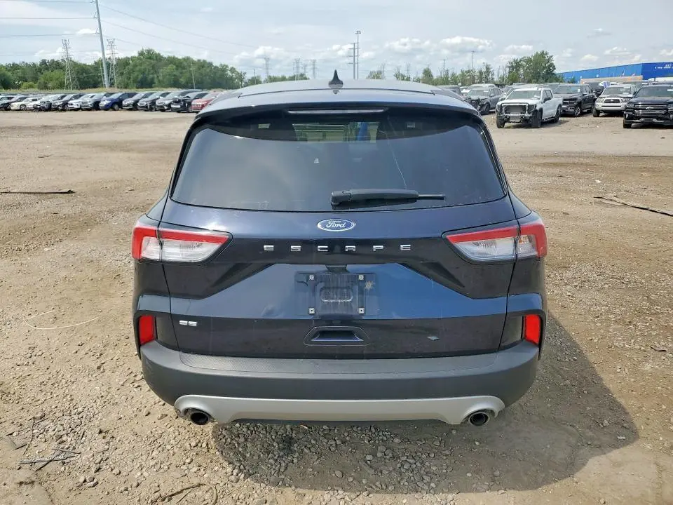 2021 FORD ESCAPE SE  