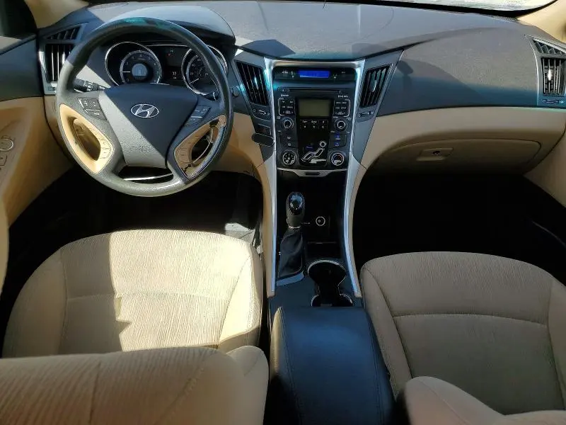 2011 HYUNDAI SONATA GLS  