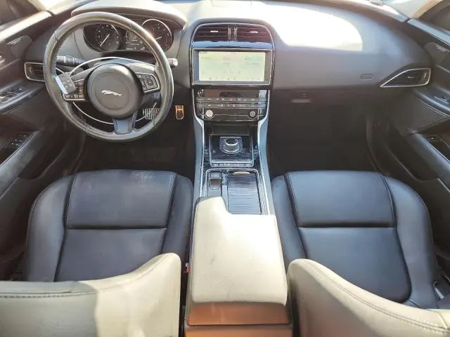 2019 JAGUAR XE PREMIUM  