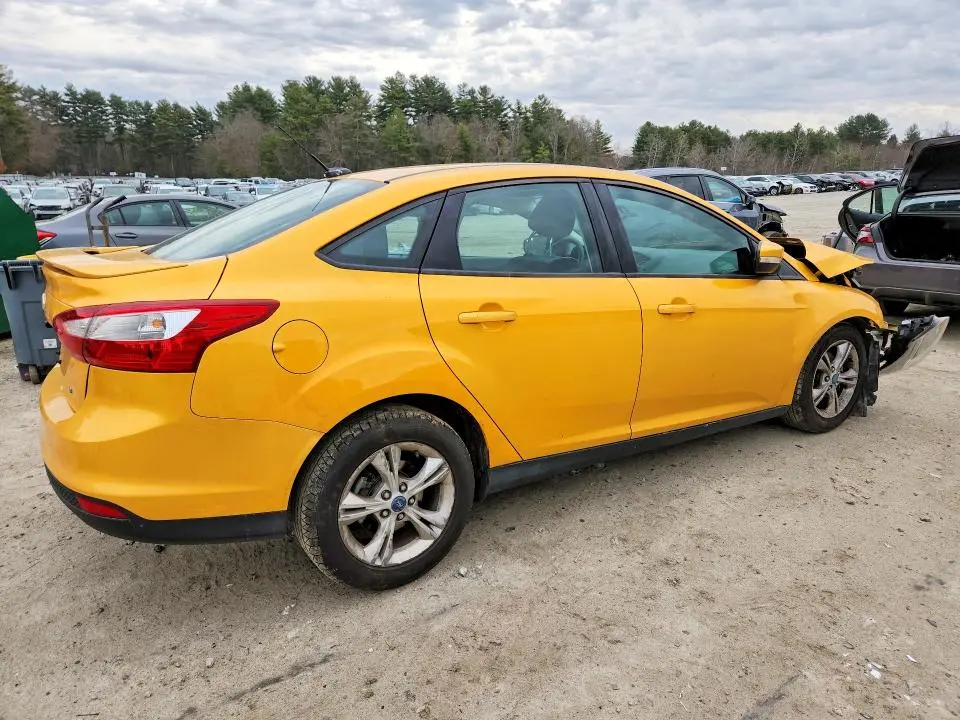 2012 FORD FOCUS SE  