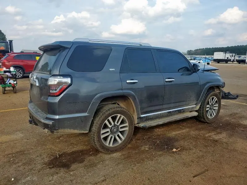2011 TOYOTA 4RUNNER SR5  