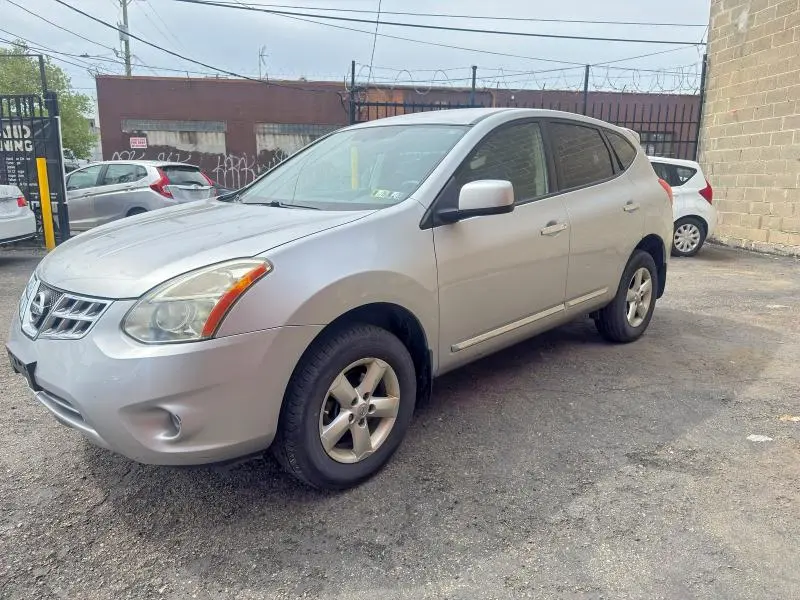 2013 NISSAN ROGUE S  