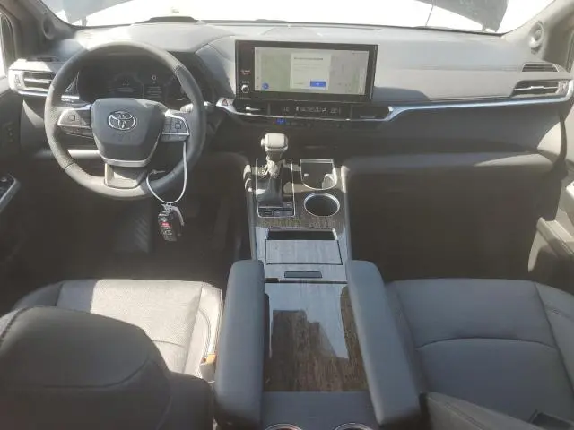 2025 TOYOTA SIENNA LIMITED  