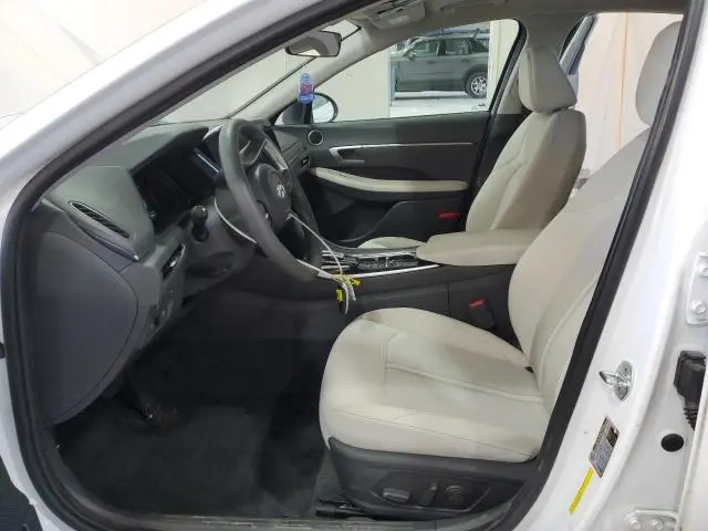 2022 HYUNDAI SONATA SEL  