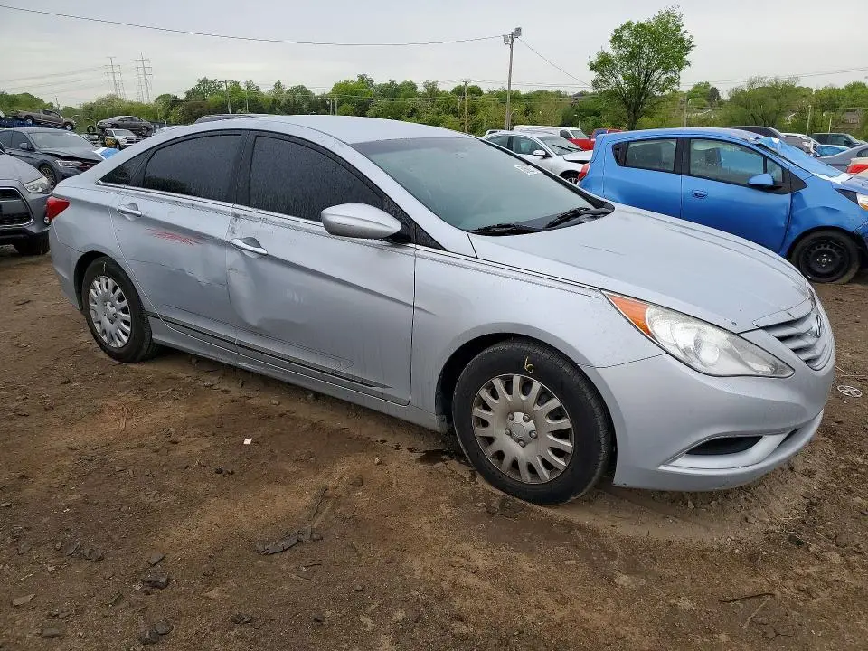 2011 HYUNDAI SONATA GLS  