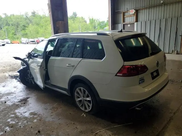 2017 VOLKSWAGEN GOLF ALLTRACK S  