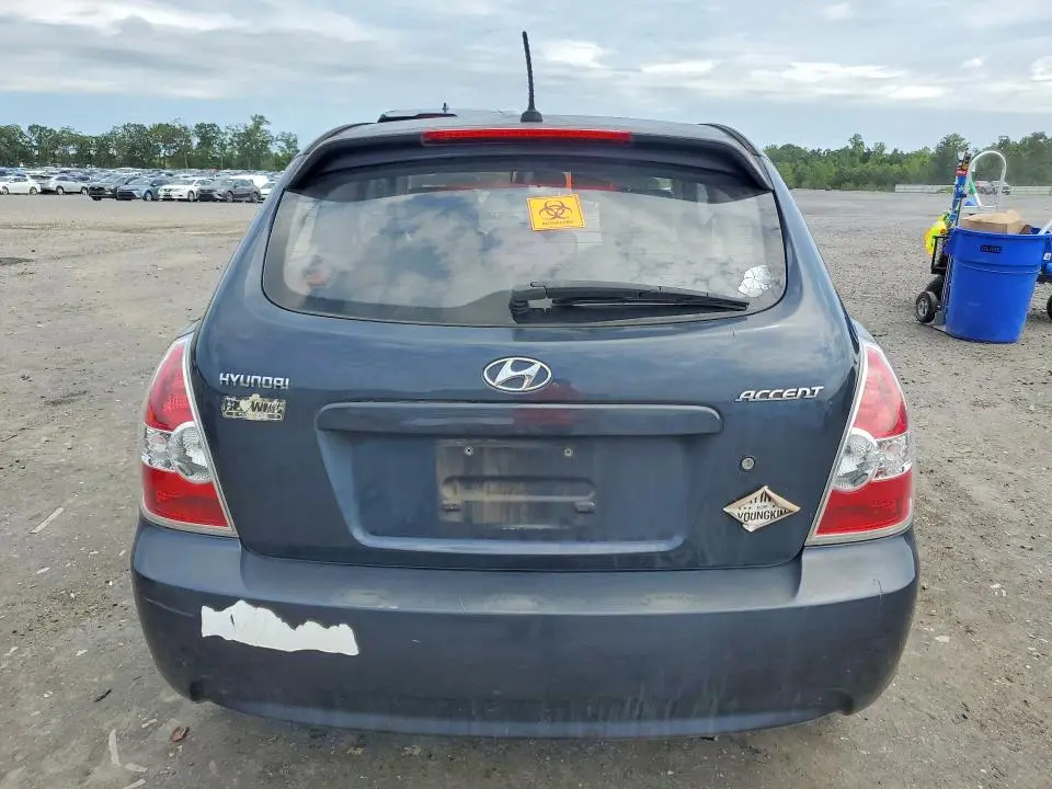 2010 HYUNDAI ACCENT GS  