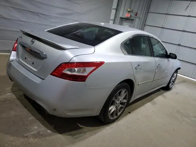 2011 NISSAN MAXIMA S  