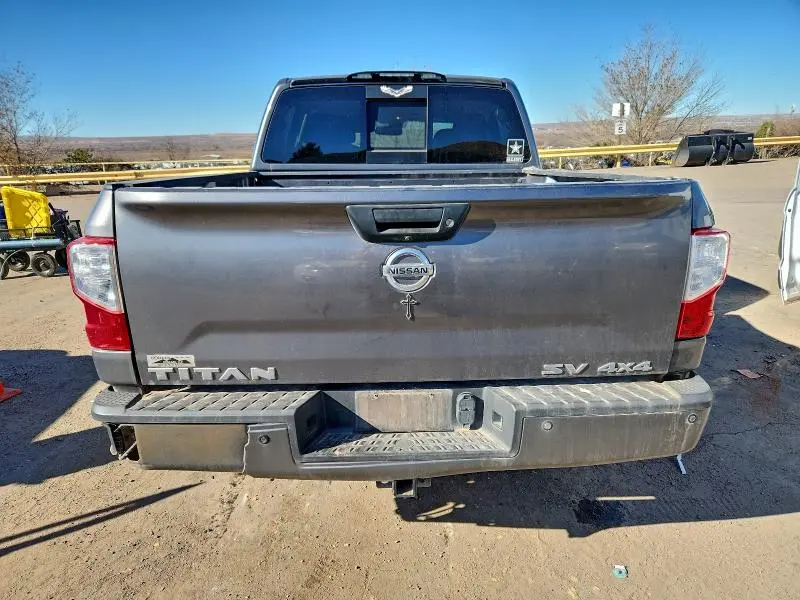 2019 NISSAN TITAN SV  