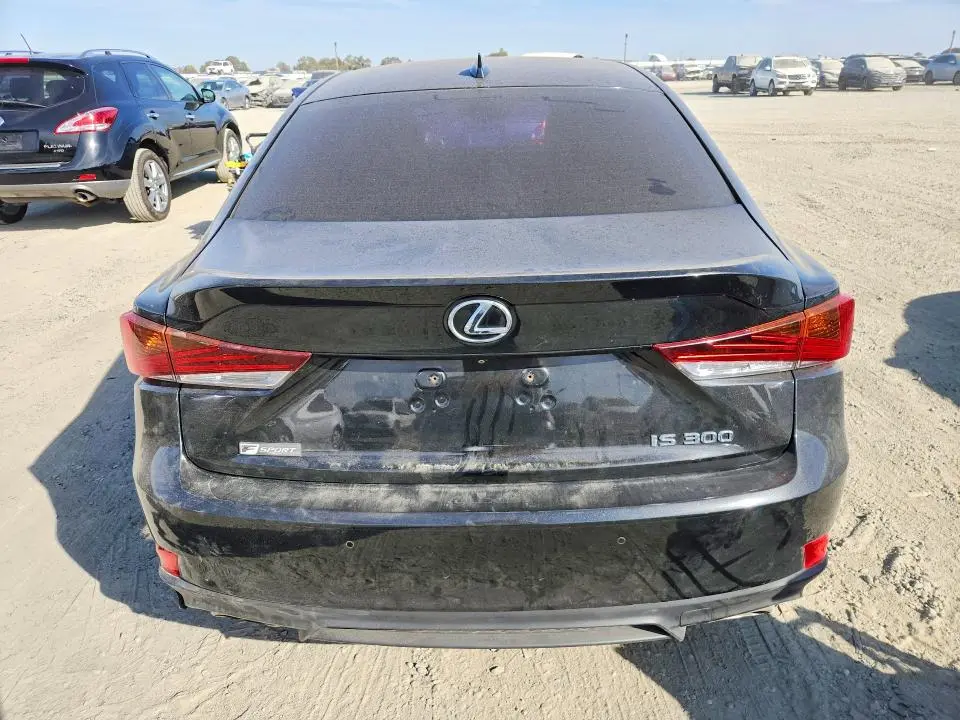 2018 LEXUS IS 300  
