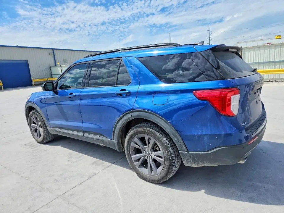 2022 FORD EXPLORER XLT  