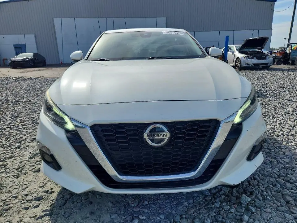 2019 NISSAN ALTIMA PLATINUM  