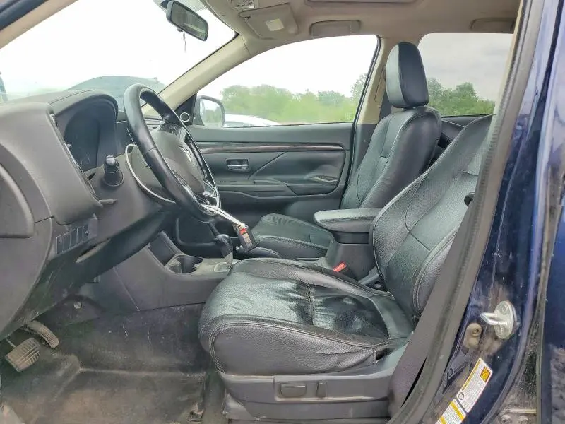 2016 MITSUBISHI OUTLANDER SE  