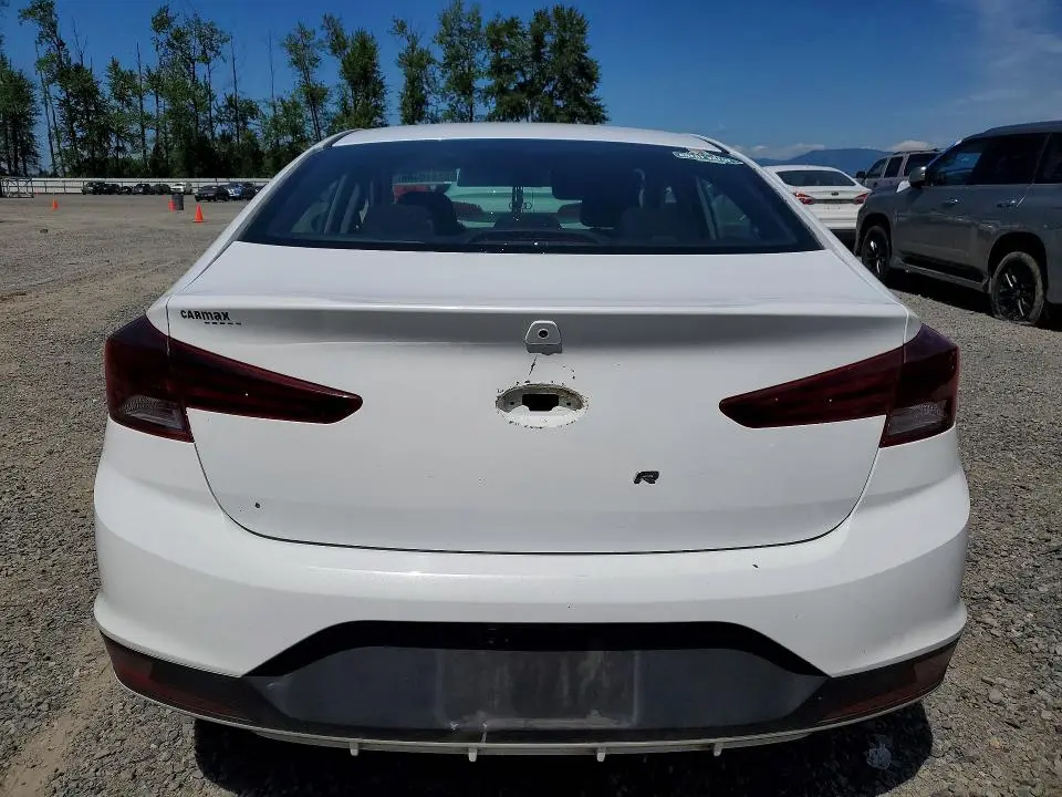 2019 HYUNDAI ELANTRA SE  