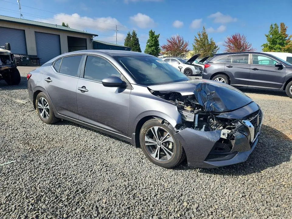 2022 NISSAN SENTRA SV  