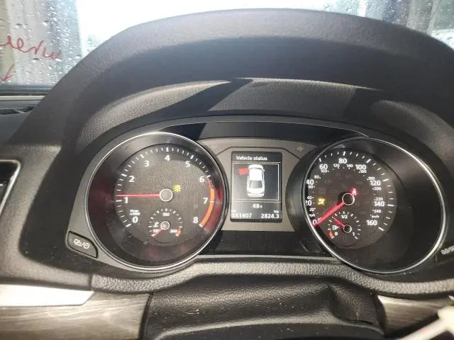 2018 VOLKSWAGEN PASSAT SE  