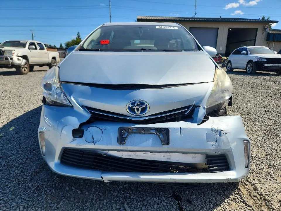 2012 TOYOTA PRIUS V THREE  