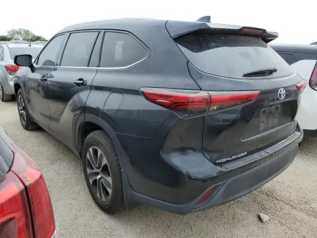 2020 TOYOTA HIGHLANDER XLE  