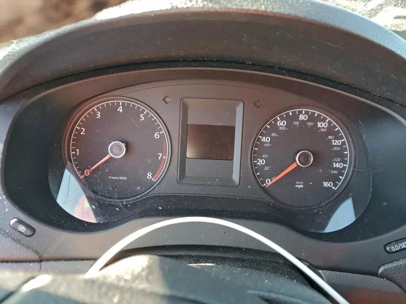 2011 VOLKSWAGEN JETTA SE  