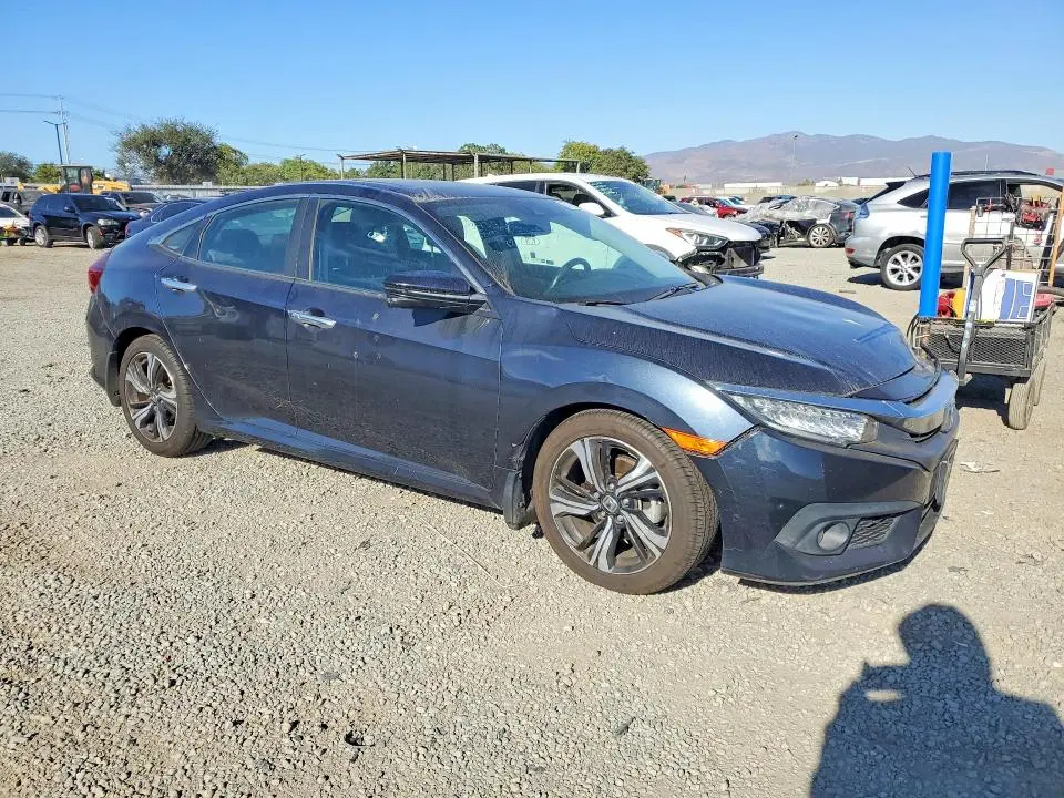 2017 HONDA CIVIC TOURING  