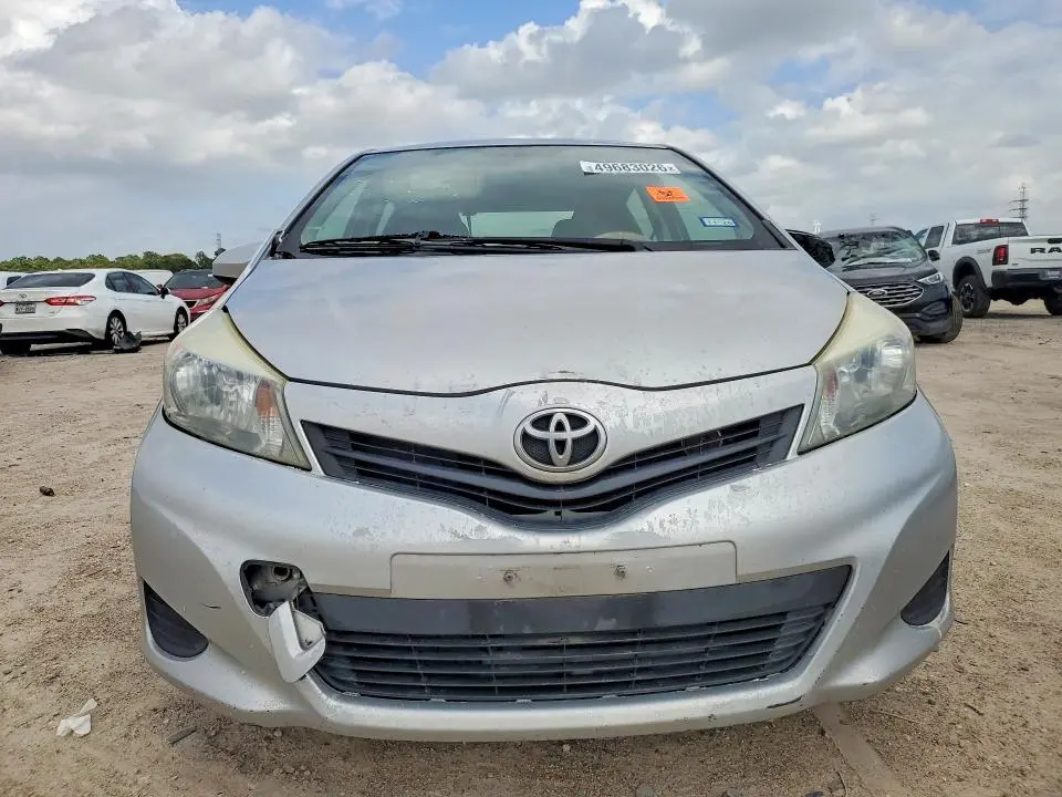 2012 TOYOTA YARIS 5-DOOR LE  