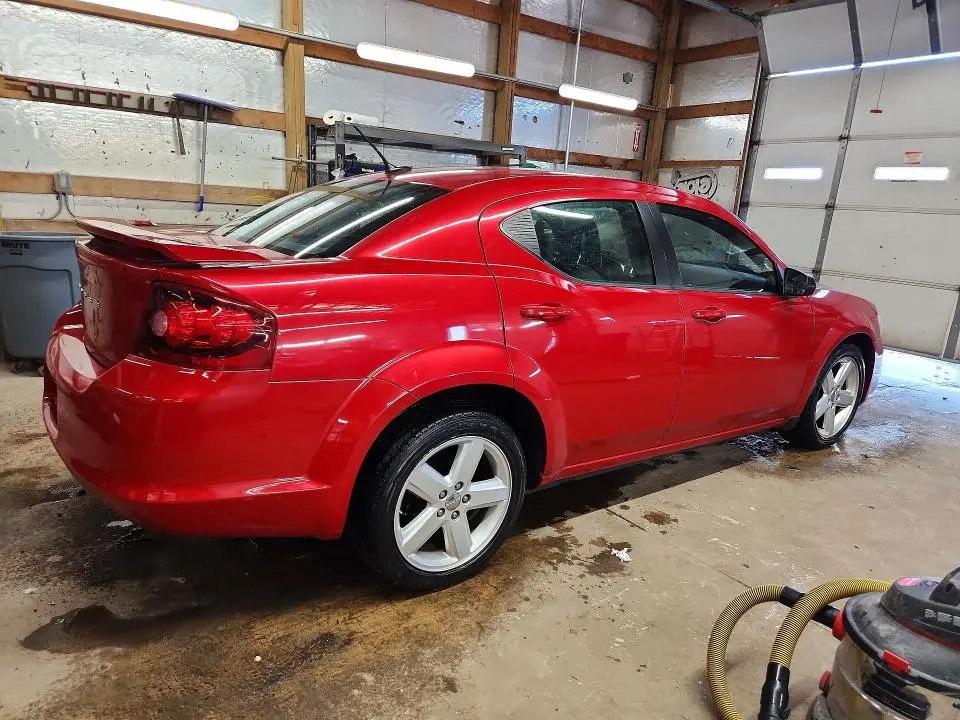 2013 DODGE AVENGER SE  