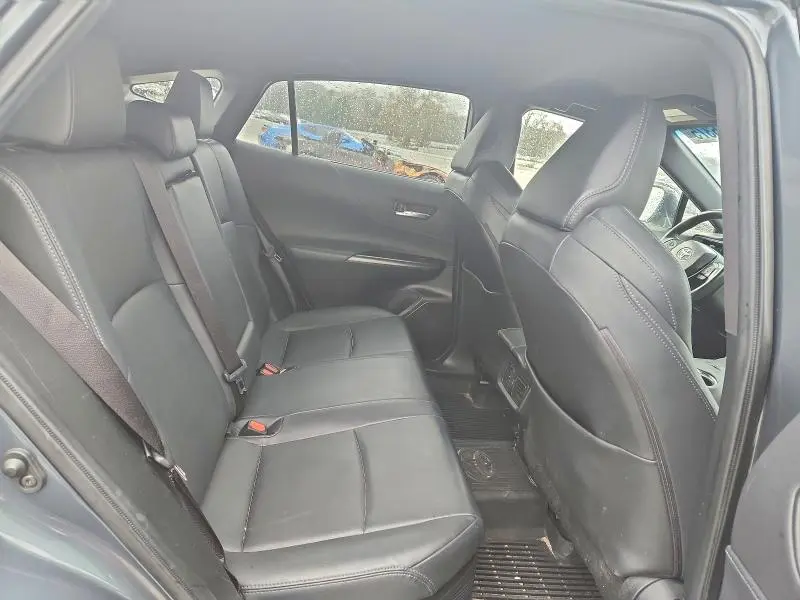 2022 TOYOTA VENZA LE  