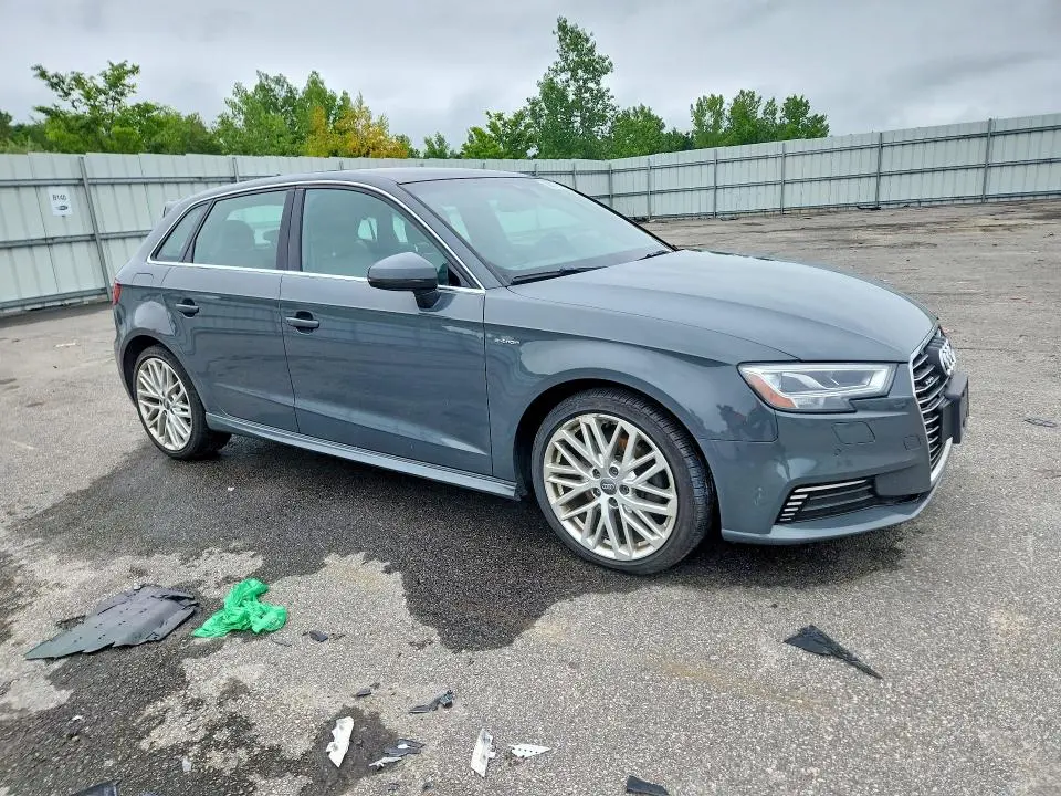 2018 AUDI A3 E-TRON PRESTIGE  
