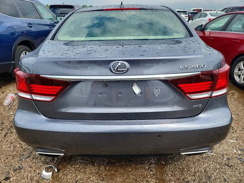2015 LEXUS LS 460  