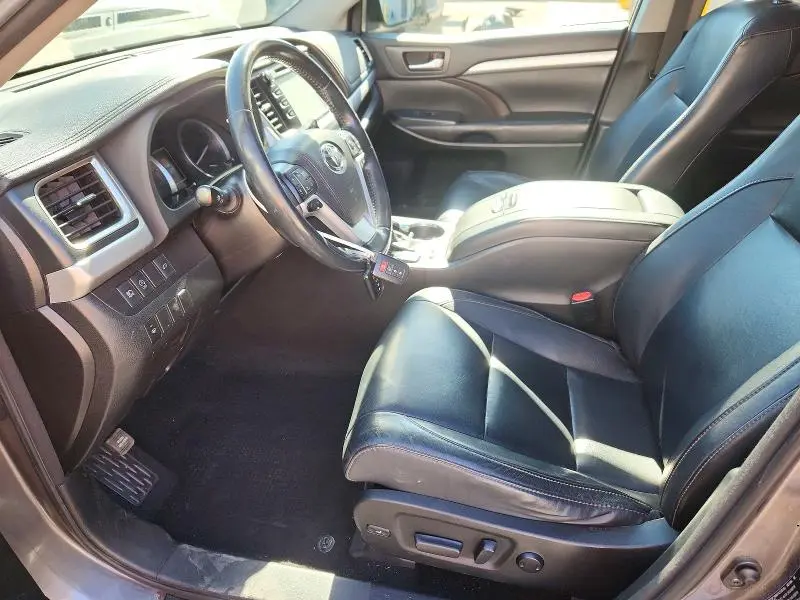 2018 TOYOTA HIGHLANDER XLE  