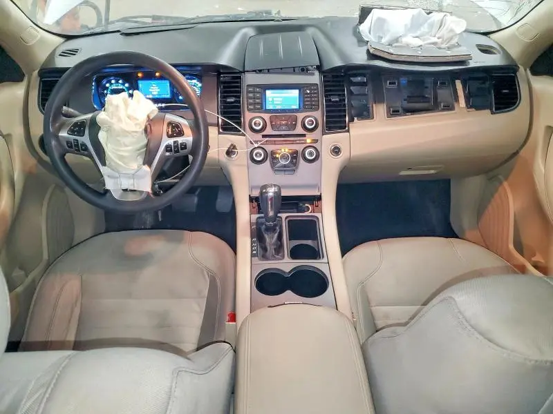 2016 FORD TAURUS SE  